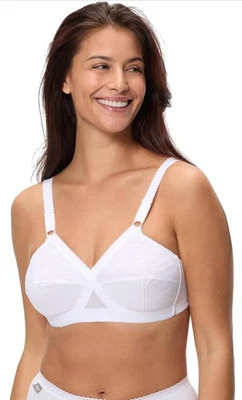 Playtex Woman’s  Cross Your Heart Bra Unwired Unpadded White 42C BNWT - Image 1 of 4