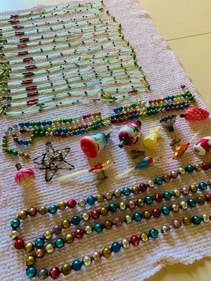 VINTAGE GLASS BEAD GARLANDS (17 TOTAL), MILKGLASS BULBS,BIRDS,ANGEL~28 ITEMS! - Image 1 of 4