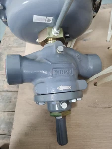 Fisher 1098-EGR  industrial pressure reducing valve in stock - Picture 1 of 5