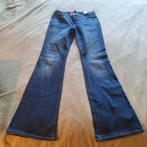 Banana Republic Jeans Womens 6 Size 28 Low Rise Boot Cut Dark Wash 2023 - Picture 1 of 9