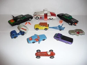 2 X CORGY SPIELZEUG GRÜNE HORNET, DINKY TOYS 105 MSV und andere Autos zum Verkauf in viel - Bild 1 von 17