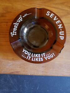 RARE Old Soda Advertising Ashtray "Fresh Up" with SEVEN-UP It Likes You 7UP 7-Up