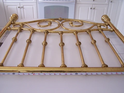 ANTIQUE VINTAGE SOLID BRASS HEADBOARD VERY OLD TOP AND BOTTOM 60 INCH HIGH 39 IN Cover