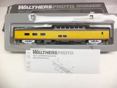 Walthers Proto Ho 920-18150, ACF Dome-Diner, Union Pacific, lot B - Image 1 of 3