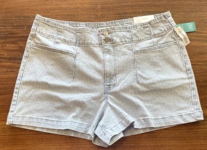 Neu mit Etikett M Jeans von Maurices 3,5" A-Linie Shortie Jeansshorts 18R blau weiß Streifen - Bild 1 von 8