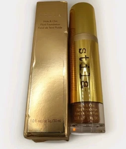 Stila Hide & Chic Fondotinta Fluido - Profondo 2 - 1 oz (30 ml) Nuovo con scatola - Foto 1 di 6