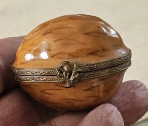 Vintage Limoges China Walnut Trinket Box - Limoges Fiance - Picture 1 of 5