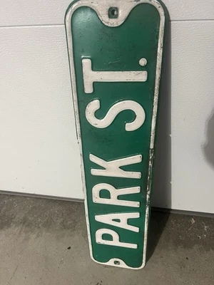 Vintage Metal Park Street Sign Embossed Original Retired Michigan FAST SHIP Foto 1 de 4