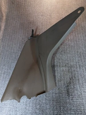 Tapicería de panel interior derecha Chevrolet Cavalier 2001 Foto 1 de 4