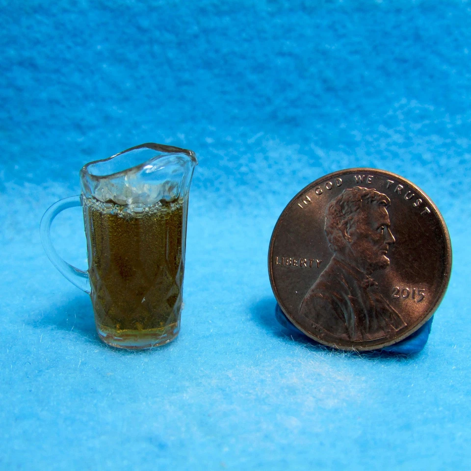 Casa de muñecas miniatura réplica jarra de plástico de té helado MUL4570 Foto 1 de 1