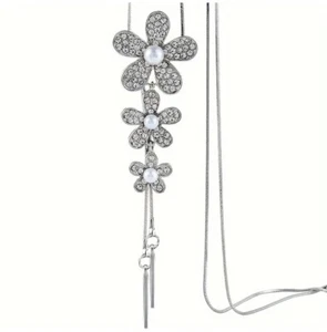 Fashionable Pendant Flowers Chain Necklace - Picture 1 of 3