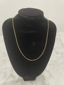 Saint Laurent kleine facettierte goldfarbene rechteckige Halskette mit Zopfmuster neu im Karton - Bild 1 von 5