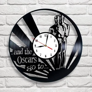 Oscar -2 design vinyl record clock wall art decor home pub shop office move - Picture 1 of 1