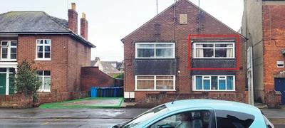 ***ATTENTION LANDLORDS***  *FREEHOLD*  Flat for sale in Bridlington UK - Image 1 of 4