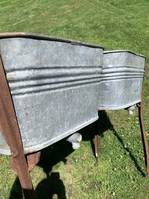 Vintage Double Basin Wash Tub galvanized rustic planter Picnic Beer Soda Water - Image 1 of 4