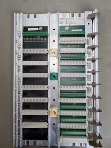 Soporte de montaje Siemens SIMATIC S5 CR2 | 6ES5 700-2LA12 | E:01 | 6ES5700-2LA12 - Imagen 1 de 2
