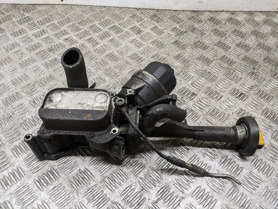 Fiat 500l Multijet Mk1 2012-2013 1.3 Oil Cooler And Filter Housing 55238288 - image 1 of 4