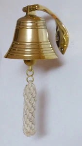 MESSINGGLOCKE SCHIFFSGLOCKE mit Wandhalterung 7,5 cm schwere Ausführung - Bild 1 von 2