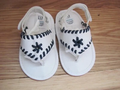 Baby Gap White Navy Leather Strap Sandals Size 6 to 12mo 4.5" length NEW - Image 1 of 4