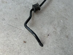 Rear Stabilizer Bar, 2004 Lexus LS430 OEM Bushings - Picture 1 of 3