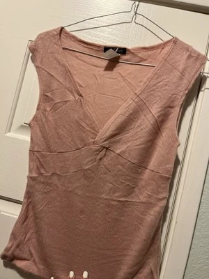 LESS SEXY PLUNGE V NECK SOFTEST PINK FABRIC WORK HOLIDAY PARTY BEAUTIFUL TOP - Image 1 of 4