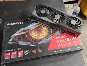 GIGABYTE Radeon RX 6700 XT GAMING OC 12GB GDDR6 Graphics Card – Used, W Box - Afbeelding 1 van 2