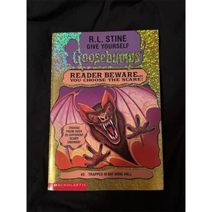 Give Yourself Goosebumps #3: Trapped in Bat Wing Hall by R.L. Stine - Picture 1 of 4