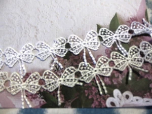 Vintage Pretty Rayon Venice Bows Lace Ivory Scrapbooking 2yd #398 - Picture 1 of 2