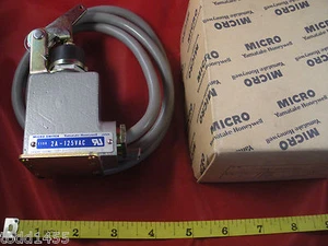 Honeywell Microswitch LMA-21-01J Limit Switch Plunger Y156 2a 125v ac Yamatake  - Picture 1 of 1
