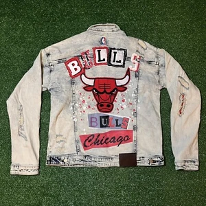 NEW TAG FISSL Chicago Bulls Patch Acid Wash Distressed Denim Jean Jacket Size L - Picture 1 of 7