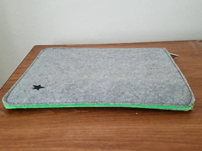 THIERRY MUGLER iPAD/TABLET SLEEVE ZIPPER CLOSURE 9"x11" Gray/Green New Unboxed - Image 1 of 4