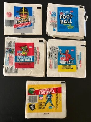 Paquete de cera de fútbol americano Fleer Teams-In-Action años 80 - más de 150 envoltorios Foto 1 de 4