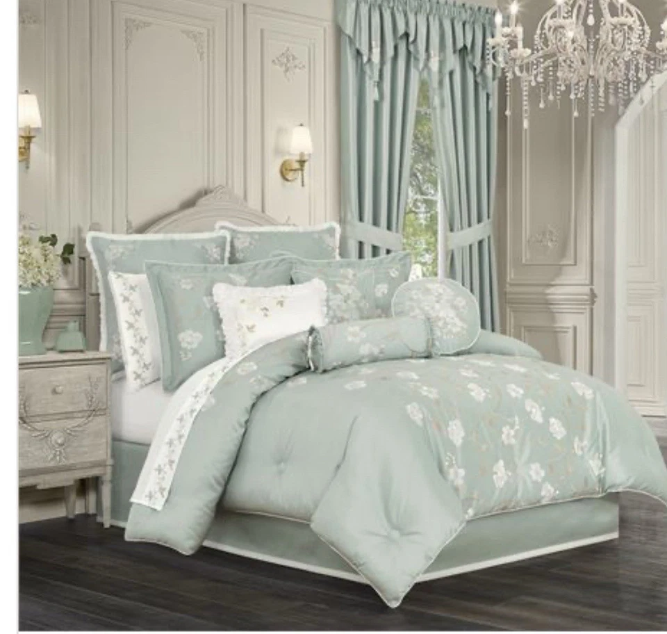 Royal Court Spring Garden 4PC. QUEEN Comforter Set Spa-