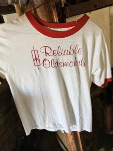 Camiseta De Colección FIABLE OLDSMOBILE Timbre Único Estrellas L Concesionario de Automóviles - Imagen 1 de 11