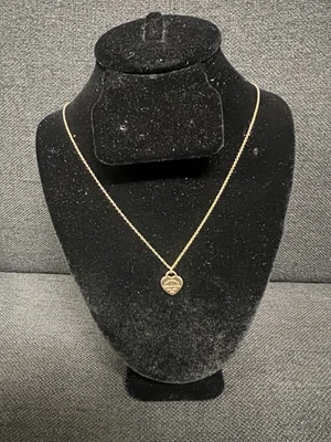 "Auténtico collar colgante con etiqueta de corazón Return to Tiffany & Co. oro amarillo de 18 k 16""" Foto 1 de 4