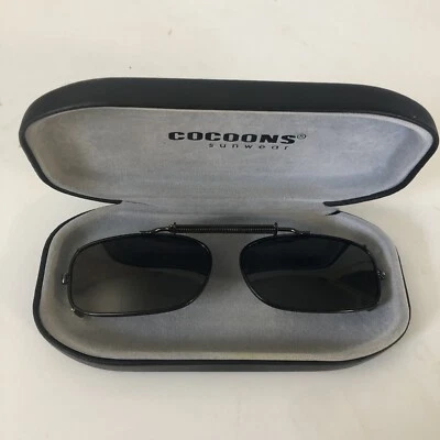 Gafas de sol Cocoons con clip ovaladas con estuche negras  Foto 1 de 4