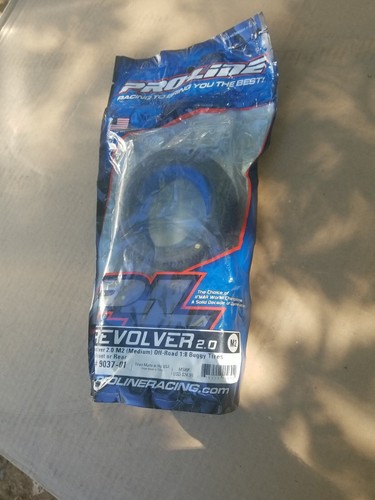 PROLINE REVOLVER 2.0 BUGGY TIRES AND FOAMS 1:8 #9037-01 FRONT OR REAR ...