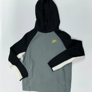 Nike Sportwear Tech Fleece youth XL Pullover Hoodie Cool Grey Black FD3291-065 - Picture 1 of 4