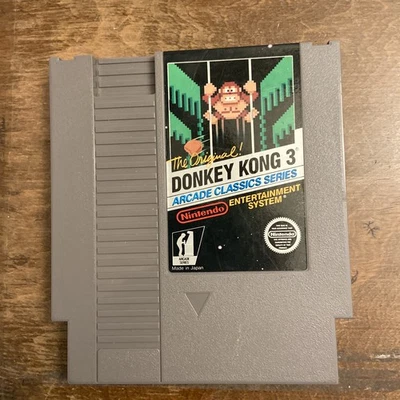 Donkey Kong 3  3 Screw Variant NES Nintendo - Image 1 of 2