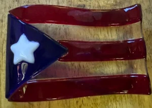 Handgefertigte mundgeblasene puertoricanische Glasflagge - Bild 1 von 5