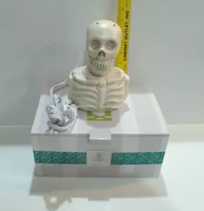 Scentsy Mr Bones Skeleton Wax Warmer Glow In The Dark With Box Retired 2017 - Picture 1 of 4