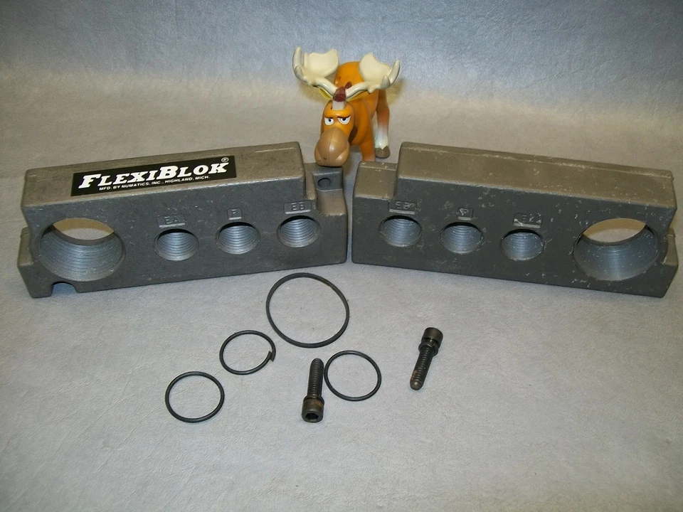 Numatics Flexiblock with Seals and Bolts — 第 1/1 张图片