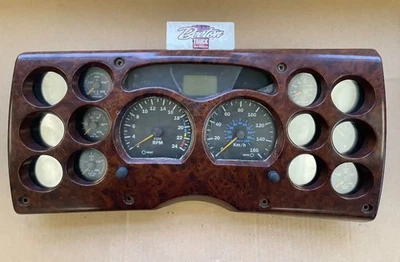 Cuadro de instrumentos Mack CX613 2007 - P/N: 5MT5107AM2 Foto 1 de 4