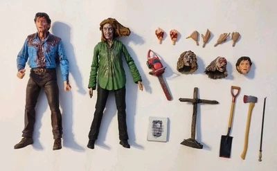 Paquete de 2 figuras de acción Neca Evil Dead Ultimate Bloody Ash & Cheryl Williams Foto 1 de 4