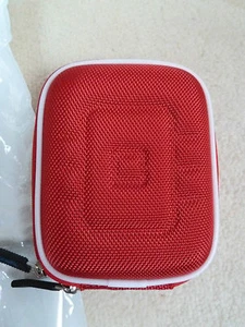 iGadgitz Rojo Portátil Cámara de Video Estuche Rígido Cubierta para Creative Vado y Vado H - Imagen 1 de 1