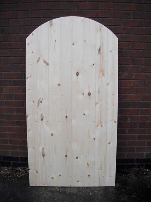 Wooden Garden Side Gate Ledge & Braced Heavy Duty 5ft 1500mm plus curved top - Image 1 of 2
