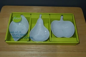 Food Network Set Of Three Porcelain Snack Bowls - White Fruit Shapes - Brand New - Picture 1 of 7