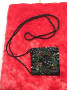 Christmas Sequined Beaded WREATH  Crossbody Bag 4.5 X 4.5 Rope Strap 26" Drop - Picture 1 of 2