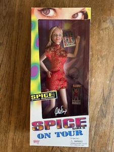 Spice Girls on Tour GINGER SPICE Geri Halliwell Doll Galoob 1998  - BRAND NEW - Picture 1 of 4