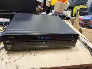 Denon DN-C200 5 DISC Changer - Picture 1 of 16